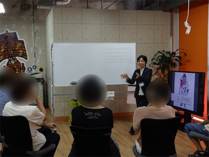 英会話教室・名刺交換交流会
